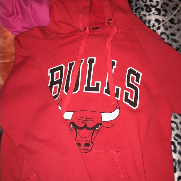 Bulls NBA Hoodie - Picture 1 of 3