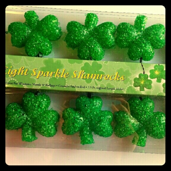 Shamrock stringed  lights