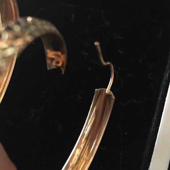 18k Gold Hoop Earrings...Christmas Gift!!! - Picture 3 of 4