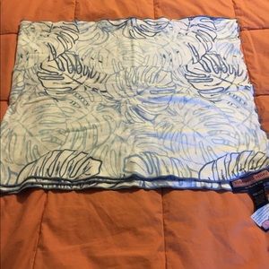 Vineyard Vines scarf, NWT