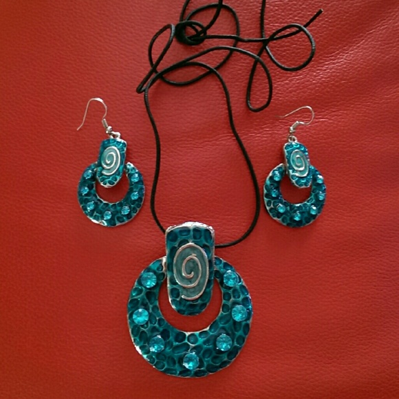 Necklace set