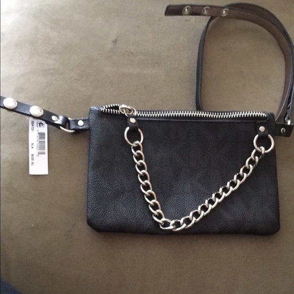 Michael kors fannypack