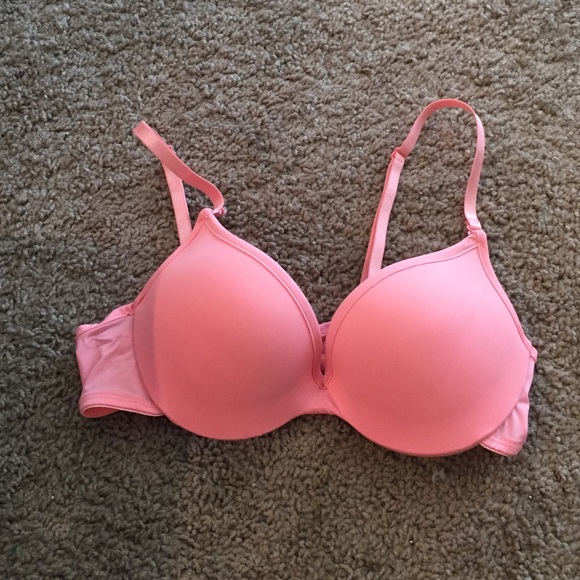 Push-up bra - Picture 1 of 2
