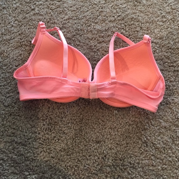 Push-up bra - Picture 2 of 2