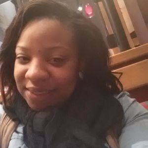 Meet your Posher, Vanessa