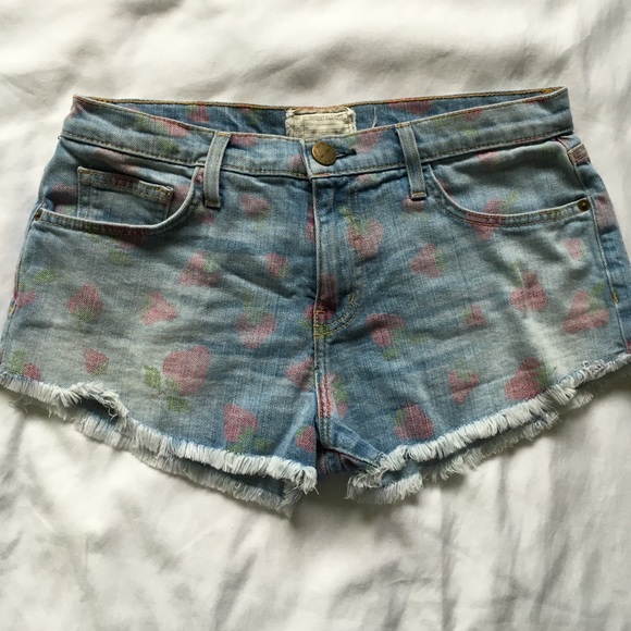 Current Elliot "the gam short" with strawberries