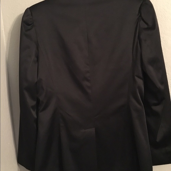 Jacket - Picture 3 of 4