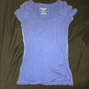 blue tshirt