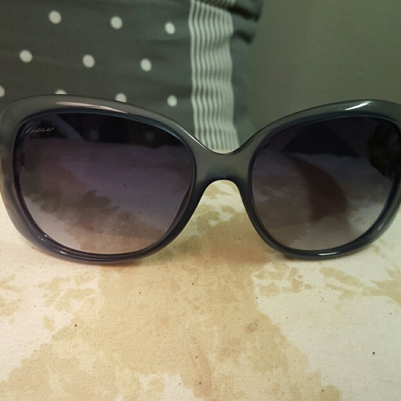 Authentic gucci sunglasses
