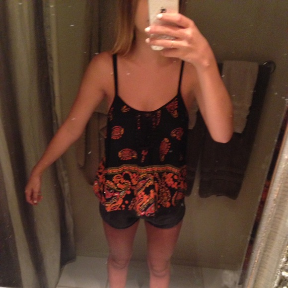 Floral Tank Top - Picture 2 of 3