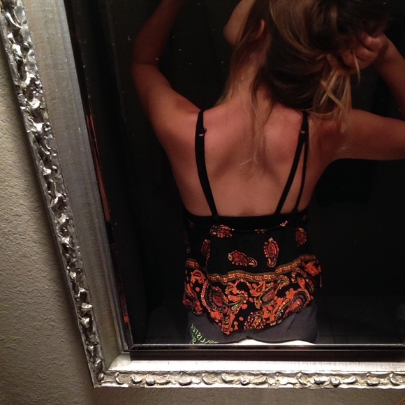 Floral Tank Top - Picture 3 of 3