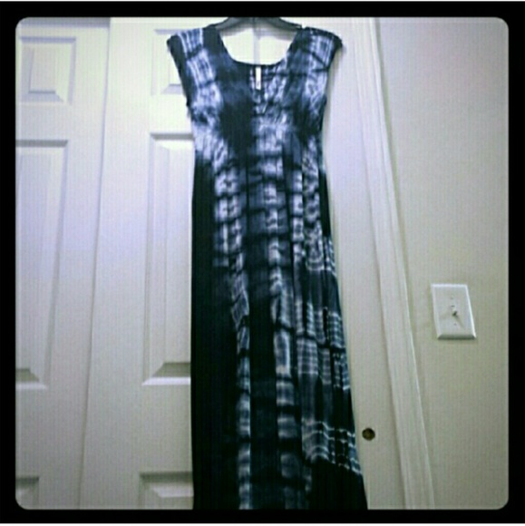 Triumph Dresses & Skirts - Long tiedye dress, beautiful blues