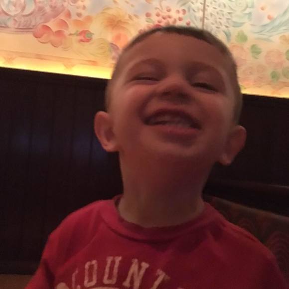 Meet your Posher, Nickole - Picture 1 of 1