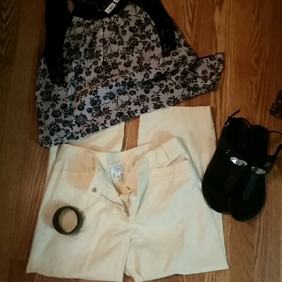 Ann Taylor Loft  crop / capri pants