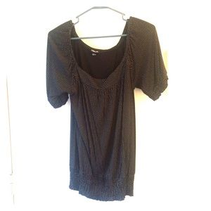 Black top with white dots.