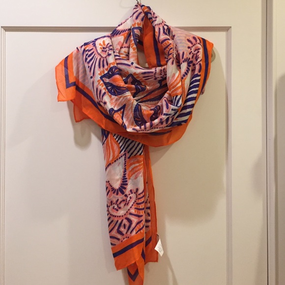 🎉SOLD🎉 NWOT Stella and Dot Union Square Scarf
