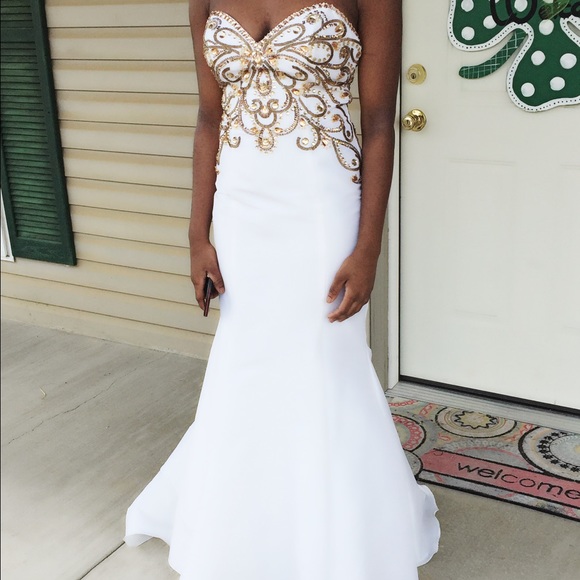 Prom/Pageant Dress - Picture 4 of 4