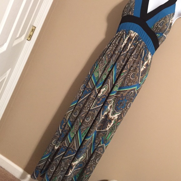 Backless dress