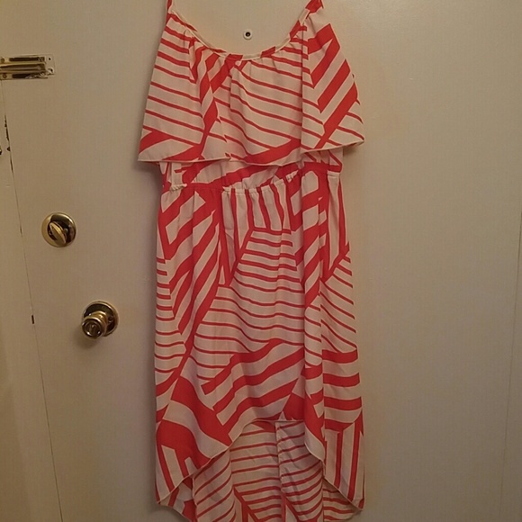 Cute Maxi Dress! 💜 - Picture 2 of 2