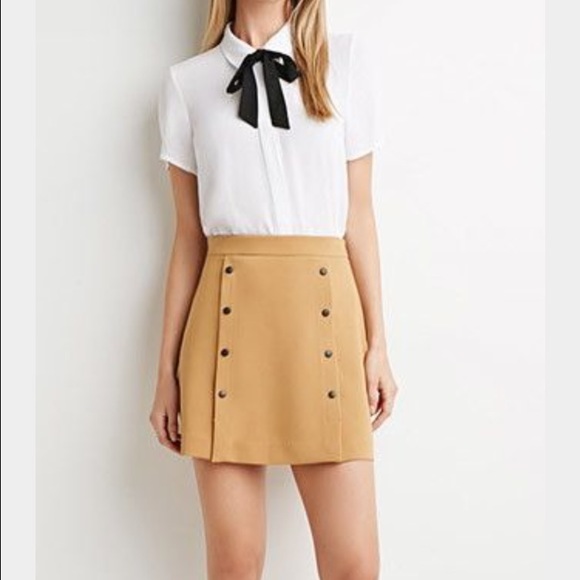Forever21 snap button camel skirt