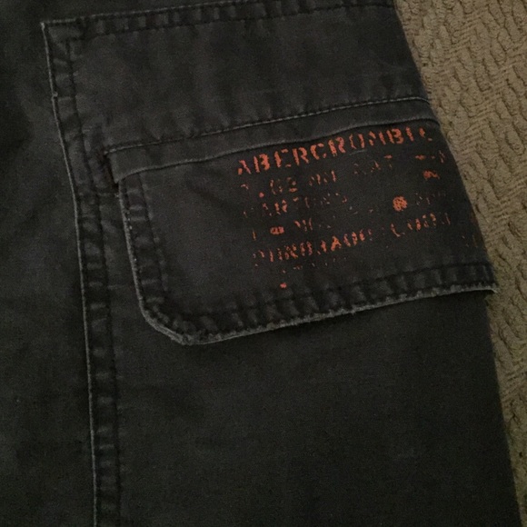 Abercrombie and Fitch size 4 navy shorts. - Picture 2 of 3