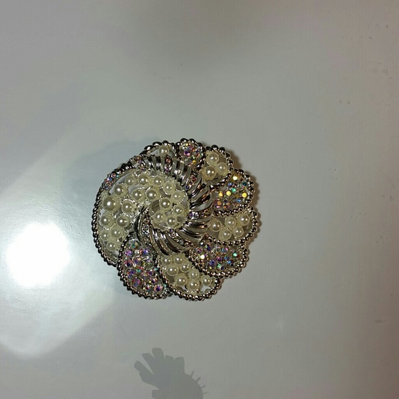 Pearls brooch with crystals silver plated by Charter Club - Picture 5 of 5