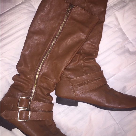 Riding boots
