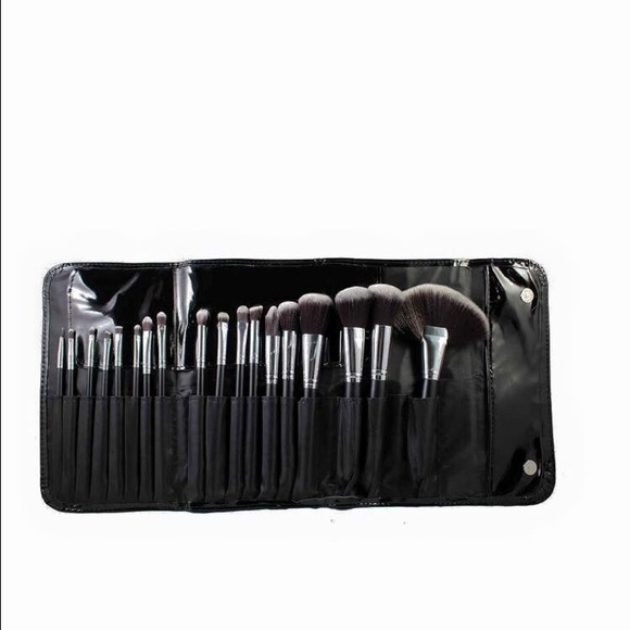 Morphe Set 686 18Pc Vegan Professional Brush NEW