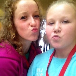 Meet your Posher, Iz