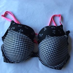 VICTORIA SECRET BRA BUNDLE