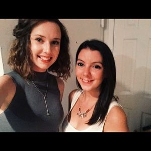 Meet your Posher, Carley