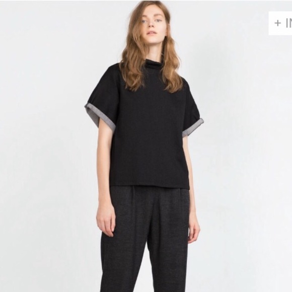 Zara Tops - Oversized Short-Sleeve Top