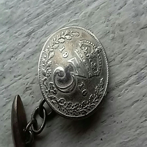 Cufflinks - Picture 3 of 4