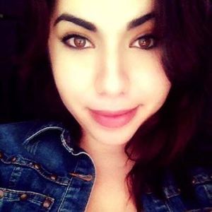 Meet your Posher, Ivelisse