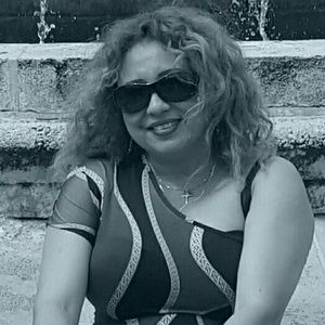 Meet your Posher, Elizabeth