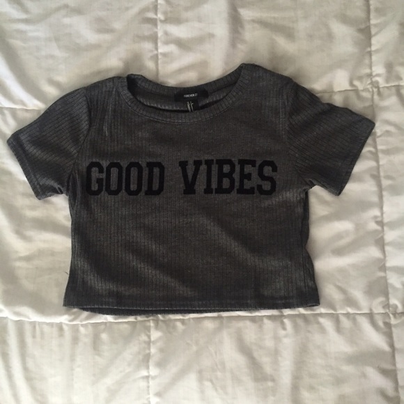 Good vibes crop top NWT