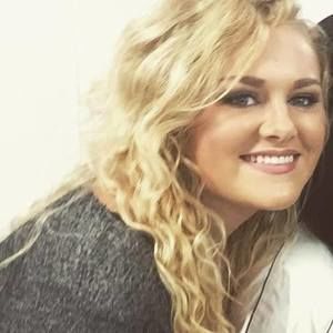 Meet your Posher, Layna