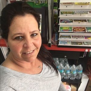 Meet your Posher, Lazara