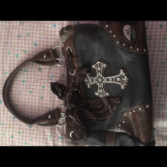 Boot Barn Rustic Couture Purse with Cross