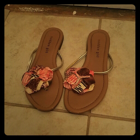 Madden Girl Shoes - Madden girl flower sandals