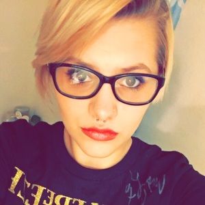 Meet your Posher, Natalie