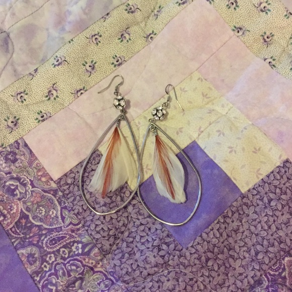 Guess feather earrings