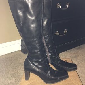 Black patent leather Franco Sarto knee boots