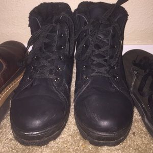 Black lace up ankle boots with faux fur