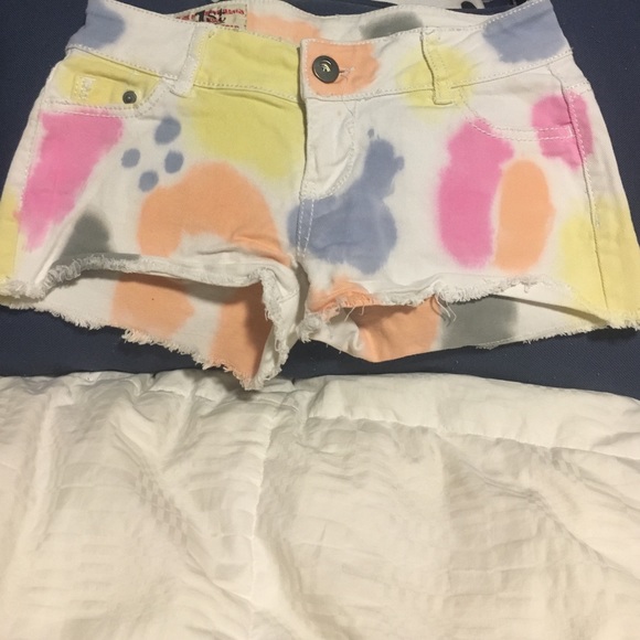 White color splash shorts