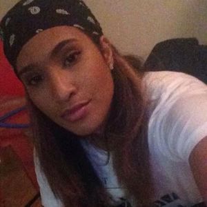 Meet your Posher, Leila