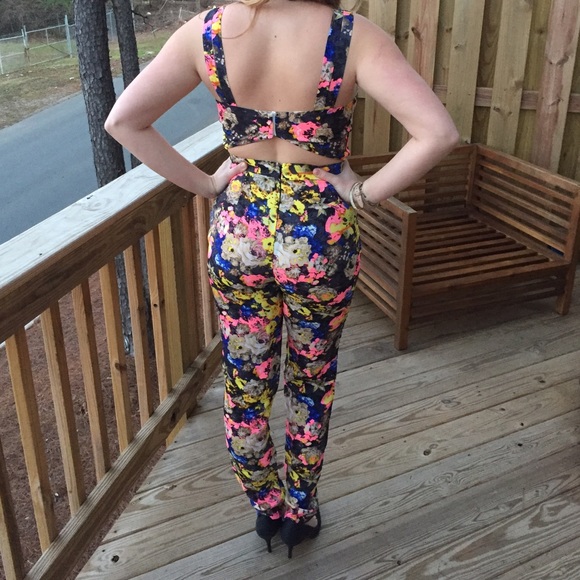 Hommage pants romper. Never worn! Size Medium - Picture 2 of 3