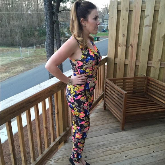 Hommage pants romper. Never worn! Size Medium - Picture 3 of 3