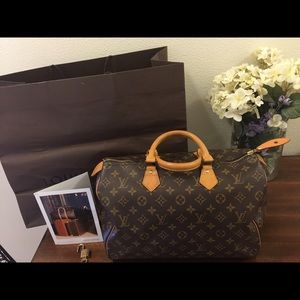 "SOLD" AUTHENTIC LOUIS VUITTON SPEEDY 35