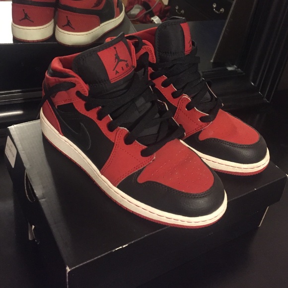 Air Jordan 1 mid